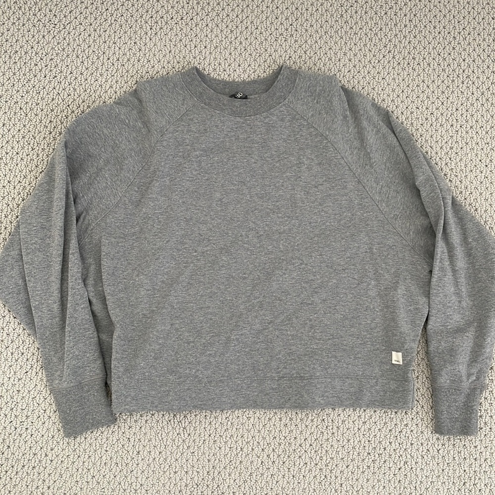 Vuori sweatshirt